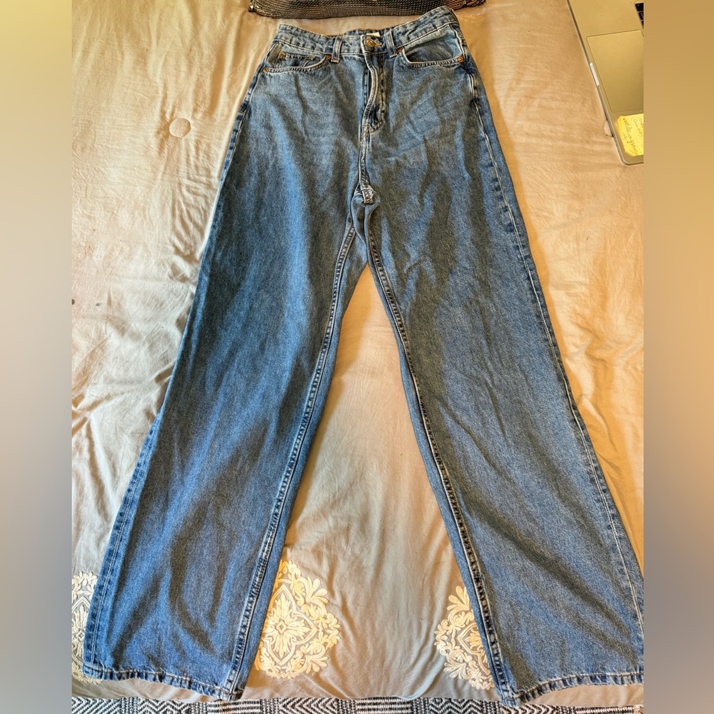 Divided high rise baggy jeans
